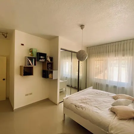 Modern Chic Haven Apartment Amman Exterior photo